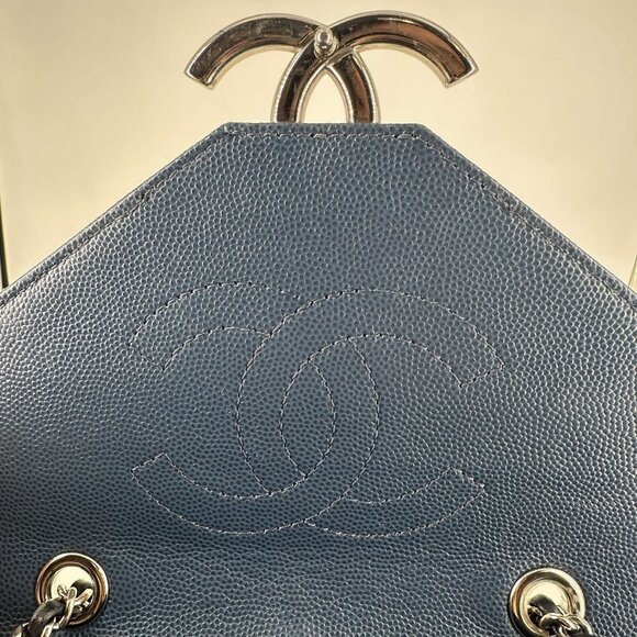 Chanel Caviar Macro Flap Bag Chevron Blue - Picture 7 of 9